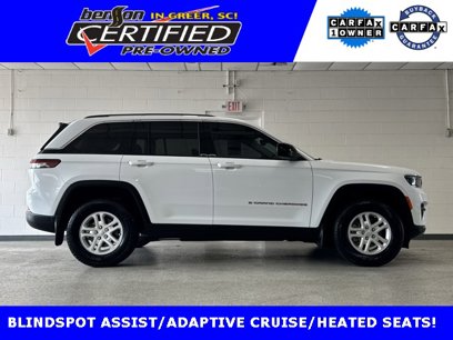 Certified 2022 Jeep Grand Cherokee Laredo w/ Luxury Tech Group I