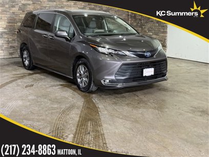 Used 2022 Toyota Sienna XLE