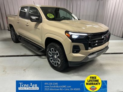 Used 2024 Chevrolet Colorado Z71 w/ Z71 Convenience Package 2