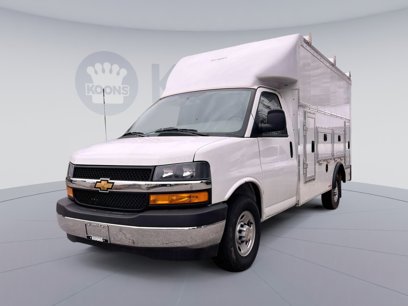 New 2025 Chevrolet Express 3500 w/ Power Convenience Package