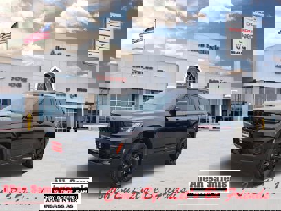 New 2025 Jeep Grand Cherokee Altitude