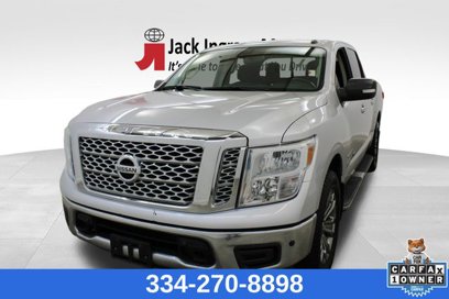 Used 2019 Nissan Titan SV w/ SV Convenience Package