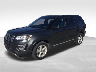 Used 2017 Ford Explorer XLT