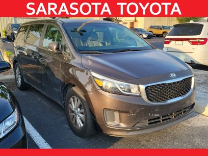 Used 2017 Kia Sedona LX w/ LX Essentials Premium Package
