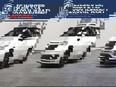 New 2023 Chrysler Pacifica Limited w/ S Appearance Package