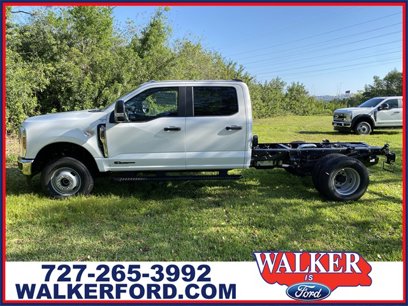 New 2025 Ford F350 XL w/ XL Chrome Package