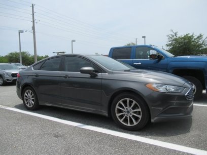 Used 2017 Ford Fusion SE w/ Fusion SE Technology Package