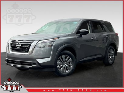 New 2025 Nissan Pathfinder S