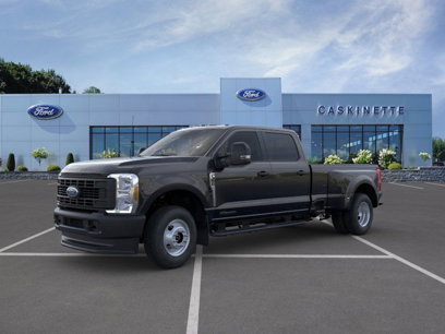 New 2025 Ford F350 4x4 Crew Cab DRW Super Duty