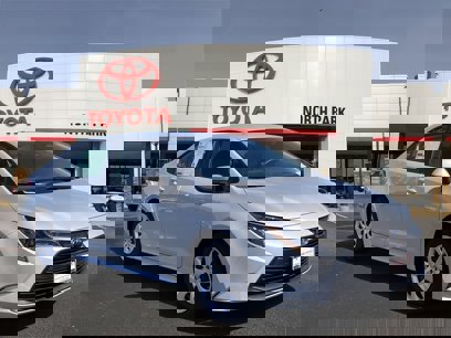 New 2025 Toyota Corolla LE