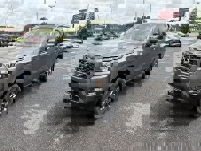 New 2025 Nissan Frontier SV w/ SV Convenience Package