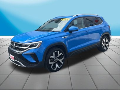 Used 2022 Volkswagen Taos SEL w/ Panoramic Sunroof Package