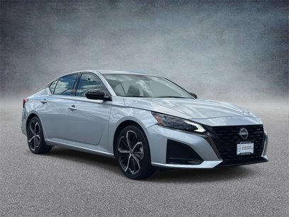 Used 2024 Nissan Altima 2.5 SR