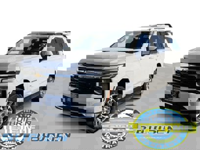 New 2025 Chevrolet Suburban LS