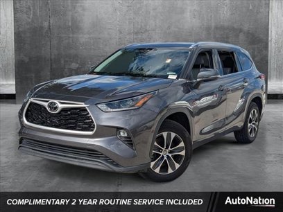 Used 2021 Toyota Highlander XLE