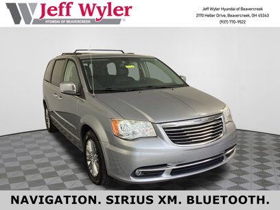 Used 2013 Chrysler Town & Country Touring-L w/ Driver Convenience Group