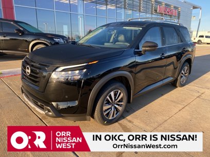 New 2025 Nissan Pathfinder SL w/ Black Appearance Package