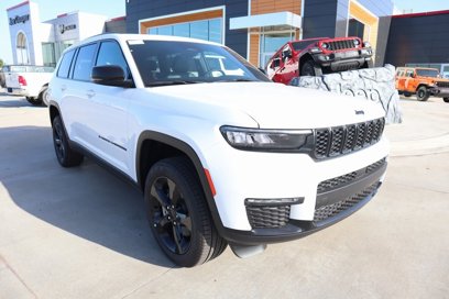 New 2025 Jeep Grand Cherokee L Limited w/ Black Appearance Package