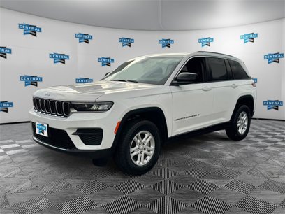 Certified 2023 Jeep Grand Cherokee Laredo w/ Luxury Tech Group I