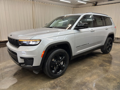 New 2025 Jeep Grand Cherokee L Laredo