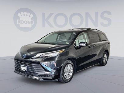 Used 2022 Toyota Sienna LE