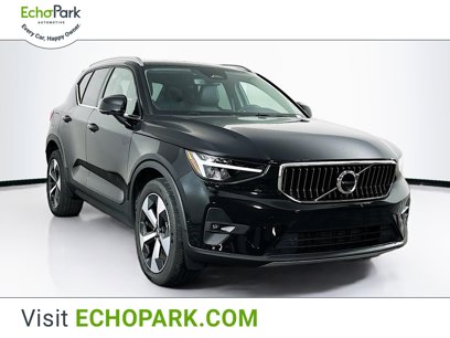 Used 2025 Volvo XC40 B5 Plus
