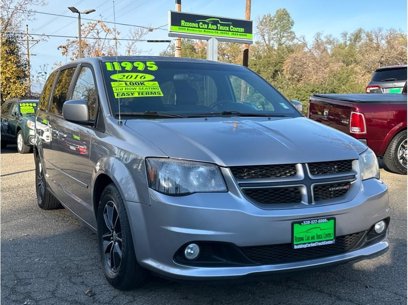 Used 2016 Dodge Grand Caravan R/T