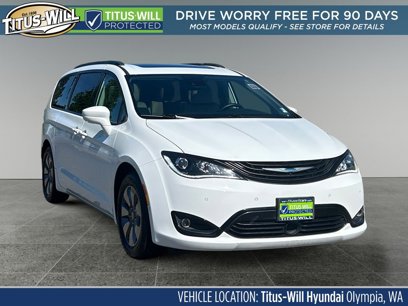 Used 2018 Chrysler Pacifica Limited w/ Advanced Safetytec Group