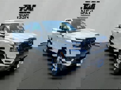 New 2025 Nissan Frontier S