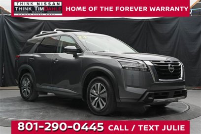 Used 2023 Nissan Pathfinder SL