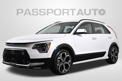 Used 2023 Kia Niro SX Touring