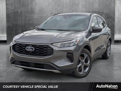 New 2025 Ford Escape ST-Line w/ Cold Weather Package