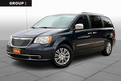 Used 2014 Chrysler Town & Country Touring-L w/ Driver Convenience Group