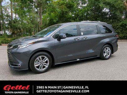 New 2025 Toyota Sienna Limited