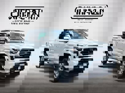 New 2025 Toyota Tacoma SR5