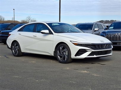 New 2025 Hyundai Elantra Limited