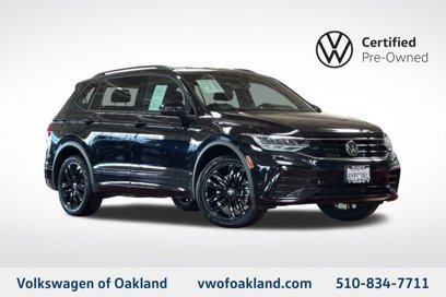 Certified 2022 Volkswagen Tiguan SE R-Line
