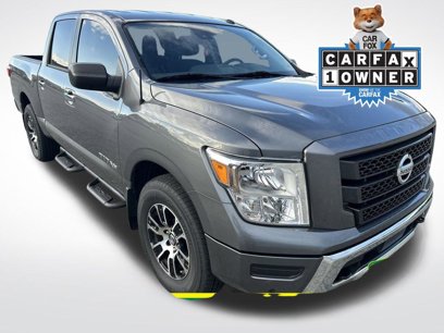 Used 2021 Nissan Titan SV w/ SV Convenience Package