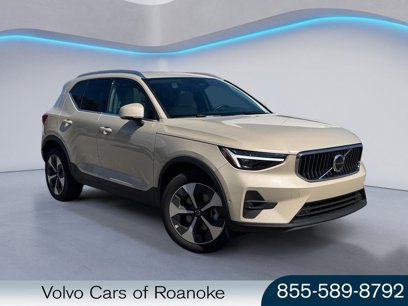 Certified 2025 Volvo XC40 B5 Plus w/ Protection Package Premier