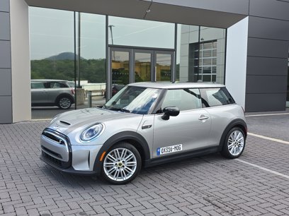 Used 2024 MINI Cooper SE w/ Signature Upholstery Package