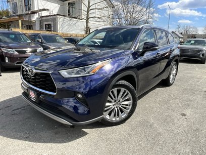 Used 2021 Toyota Highlander Platinum