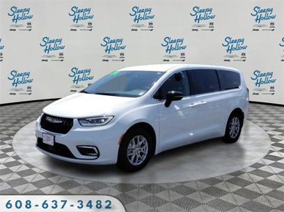 Used 2024 Chrysler Pacifica Touring-L
