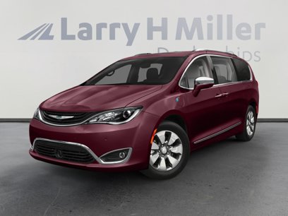 Used 2020 Chrysler Pacifica Limited w/ Advanced Safetytec Group