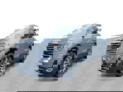 Used 2021 GMC Acadia SLE w/ Driver Convenience Package