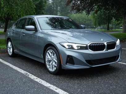 New 2025 BMW 330i xDrive Sedan w/ Convenience Package