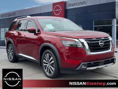 Certified 2022 Nissan Pathfinder Platinum w/ Cargo Package