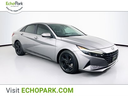 Used 2023 Hyundai Elantra SEL w/ Cargo Package