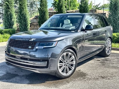 New 2025 Land Rover Range Rover SE