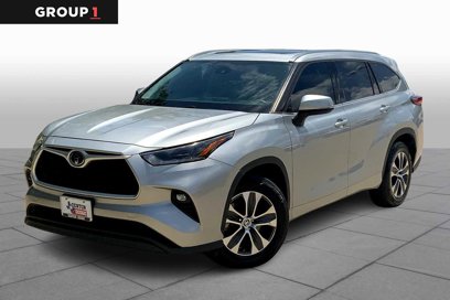 Used 2021 Toyota Highlander XLE