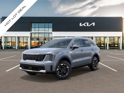 New 2025 Kia Sorento S